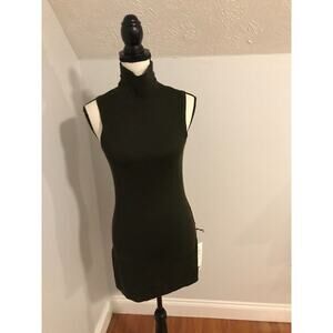 Lululemon Travel the Distance Tunic Dark Olive - NEW WITH TAGS